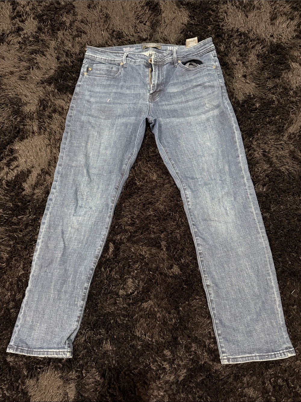Liverpool Relaxed Straight Jeans in Dark Blue Wash